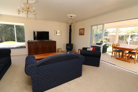 Photo of property in 6 Low Avenue, Foxton Beach, Foxton, 4815