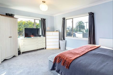 Photo of property in 16 Hardie Grove, Featherston, 5710