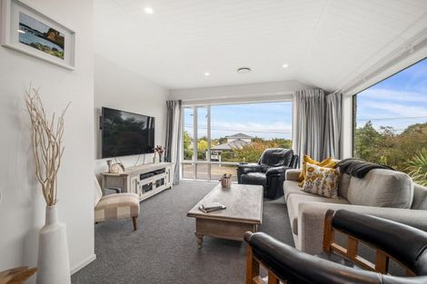 Photo of property in 70 Chesham Avenue, Waipahihi, Taupo, 3330