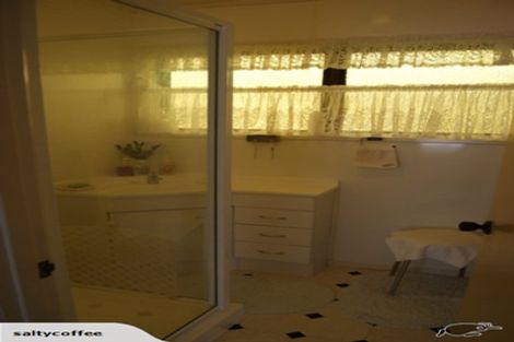 Photo of property in 564a Weymouth Road, Weymouth, Auckland, 2103