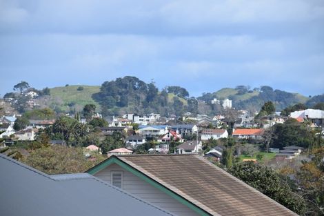 Photo of property in 27a Temple Street, Meadowbank, Auckland, 1072