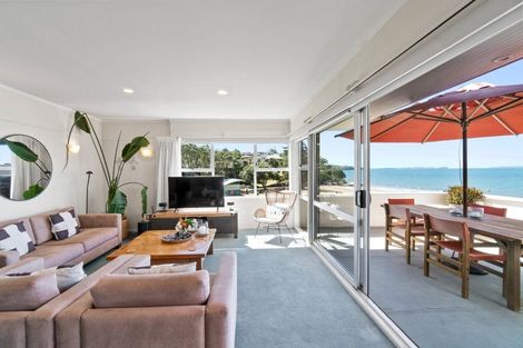 Photo of property in 58 Rothesay Bay Road, Rothesay Bay, Auckland, 0630