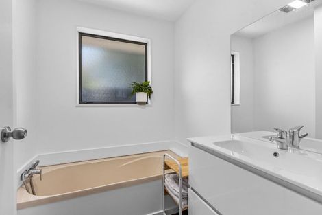 Photo of property in 366a Blenheim Road, Upper Riccarton, Christchurch, 8041