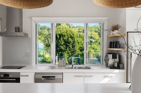 Photo of property in 23 Moana Road, Okitu, Gisborne, 4010