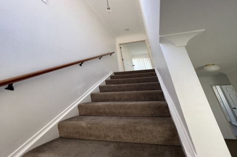 Photo of property in 13b Wairakei Street, Greenlane, Auckland, 1051