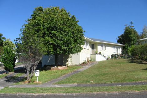 Photo of property in 35 Cutler Street, New Lynn, Auckland, 0600