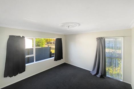 Photo of property in 86 Benmore Avenue, Cloverlea, Palmerston North, 4412
