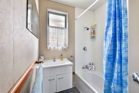 Photo of property in 40 Mack Place, Red Hill, Papakura, 2110