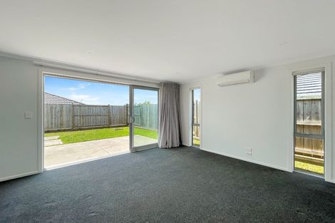 Photo of property in 2/4 Bostonkip Crescent, Fitzroy, Hamilton, 3282