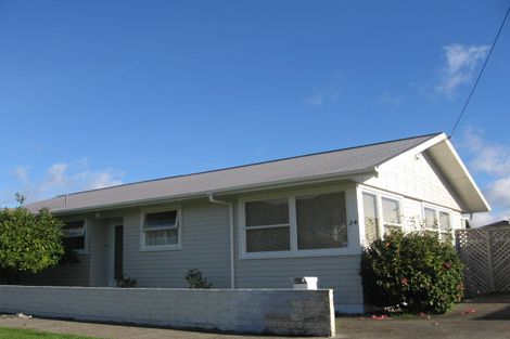Photo of property in 24 Craddock Street, Waterloo, Lower Hutt, 5011
