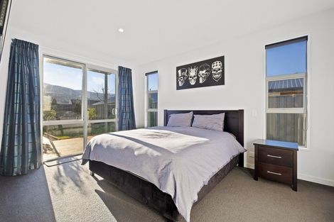 Photo of property in 12 Magnetic Place, Cromwell, 9310