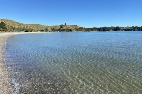 Photo of property in 1479 Clevedon Kawakawa Road, Kawakawa Bay, Papakura, 2585