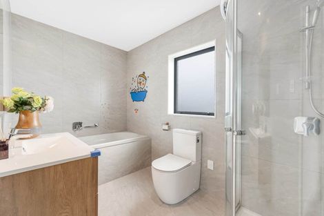 Photo of property in 844c East Coast Road, Oteha, Auckland, 0630