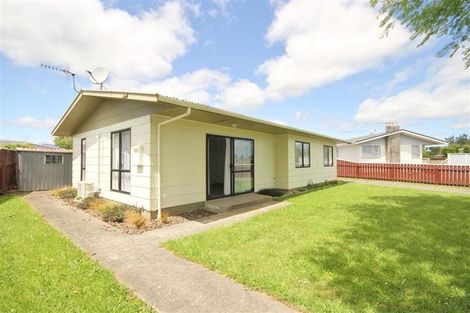 Photo of property in 13 Adkin Avenue, Levin, 5510