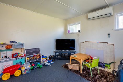 Photo of property in 23 Middlesex Street, Levin, 5510