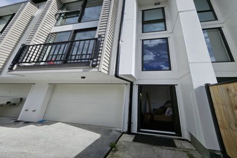 Photo of property in 11 Falcon Crescent, Hobsonville, Auckland, 0618