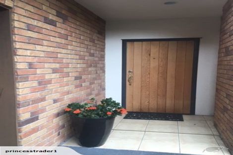 Photo of property in 9 Dallinger Street, St Andrews, Hamilton, 3200