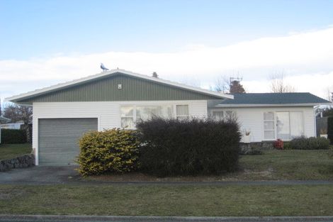 Photo of property in 20 Pokaka Crescent, Wharewaka, Taupo, 3330
