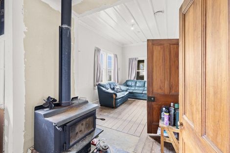 Photo of property in 6 Alexandra Street, Marton, 4710