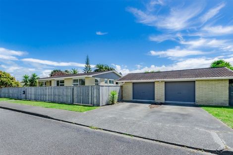 Photo of property in 49 Donovan Road, Paraparaumu Beach, Paraparaumu, 5032