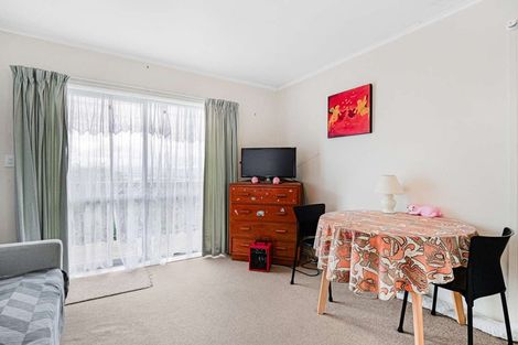 Photo of property in 45 Mountain Road, Western Heights, Rotorua, 3015