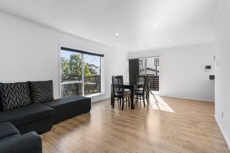 Photo of property in 20b Adams Road, Manurewa, Auckland, 2102