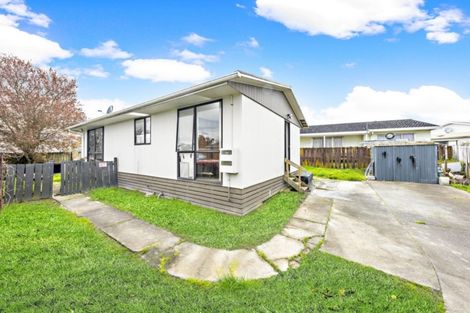 Photo of property in 2/2 Jack Farrell Place, Papakura, 2110