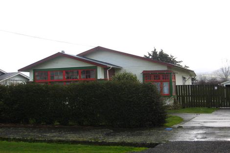 Photo of property in 18 Wyndham Street, Carterton, 5713