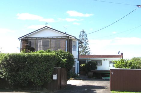 Photo of property in 211 East Coast Road, Castor Bay, Auckland, 0620