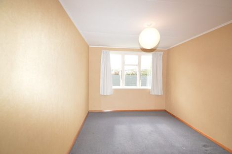 Photo of property in 76 Adamson Crescent, Glengarry, Invercargill, 9810