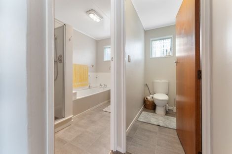 Photo of property in 15 Montgomery Street, Levin, 5510