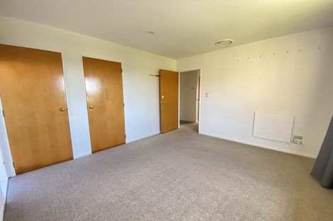Photo of property in 1/76 Target Road, Totara Vale, Auckland, 0629