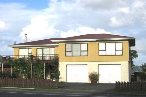 Photo of property in 171 Te Atatu Road, Te Atatu South, Auckland, 0610