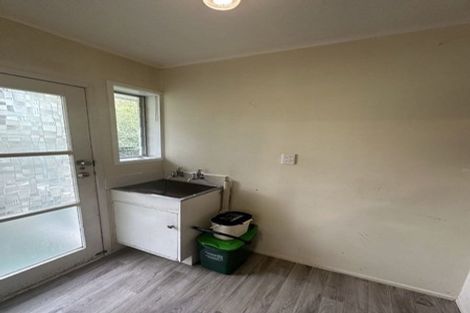 Photo of property in 1/14 Lake Road, Northcote, Auckland, 0627