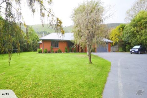 Photo of property in 10 Deavoll Place, Heathcote Valley, Christchurch, 8022