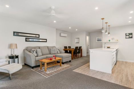 Photo of property in 1 Westhill Lane, Papamoa Beach, Papamoa, 3118