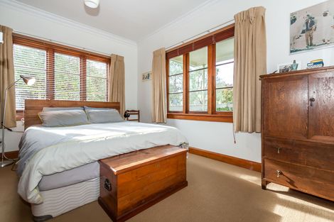 Photo of property in 72 Heretaunga Street, Palmerston North, 4414