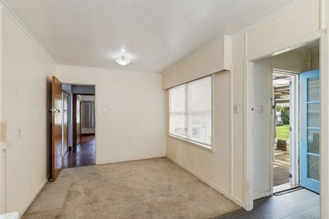 Photo of property in 3 Wiremu Place, Blagdon, New Plymouth, 4310