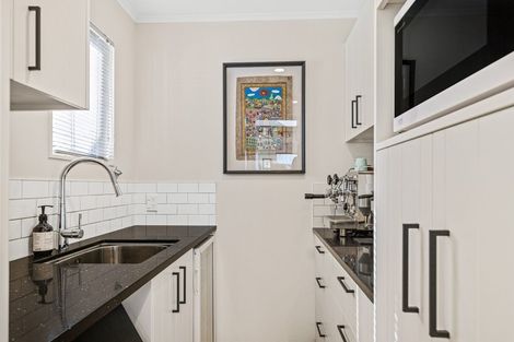 Photo of property in 18 Tamatea Drive, Snells Beach, 0920