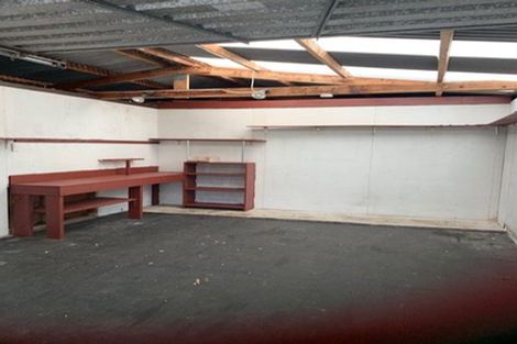 Photo of property in 20 Sullivan Avenue, Mangere Bridge, Auckland, 2022