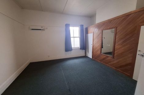 Photo of property in 25 Myrtle Crescent, Mount Cook, Wellington, 6021