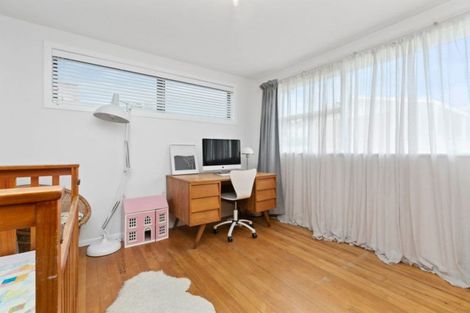 Photo of property in 35 Seaway Terrace, Otumoetai, Tauranga, 3110