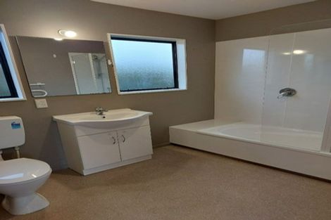 Photo of property in 82a Alexander Road, Raumati Beach, Paraparaumu, 5032