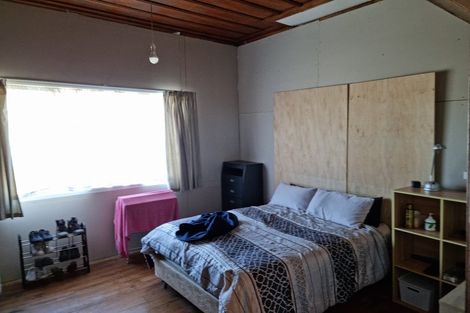 Photo of property in 18 Kent Street, Patea, 4520