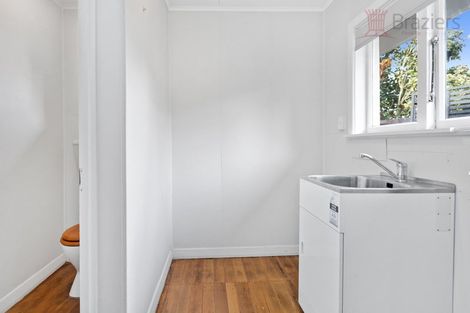 Photo of property in 33a Garreg Road, Fendalton, Christchurch, 8052