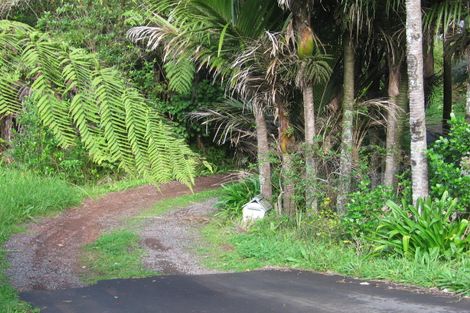 Photo of property in 23 Warner Park Avenue, Laingholm, Auckland, 0604