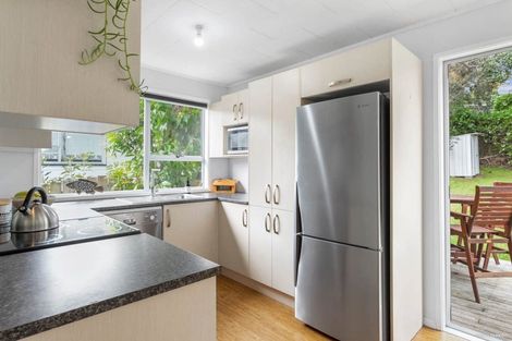 Photo of property in 76 Awaruku Road, Torbay, Auckland, 0630