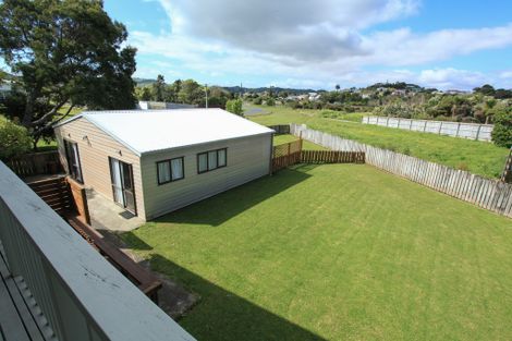 Photo of property in 5 John Street, Raglan, 3225