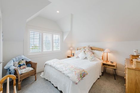 Photo of property in 135 Totara Street, Riccarton, Christchurch, 8041