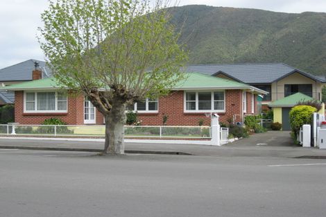 Photo of property in 111 High Street, Picton, 7220